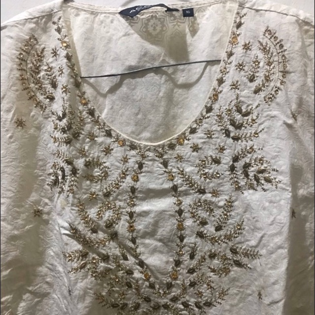 Baju atasan merk accent size 16