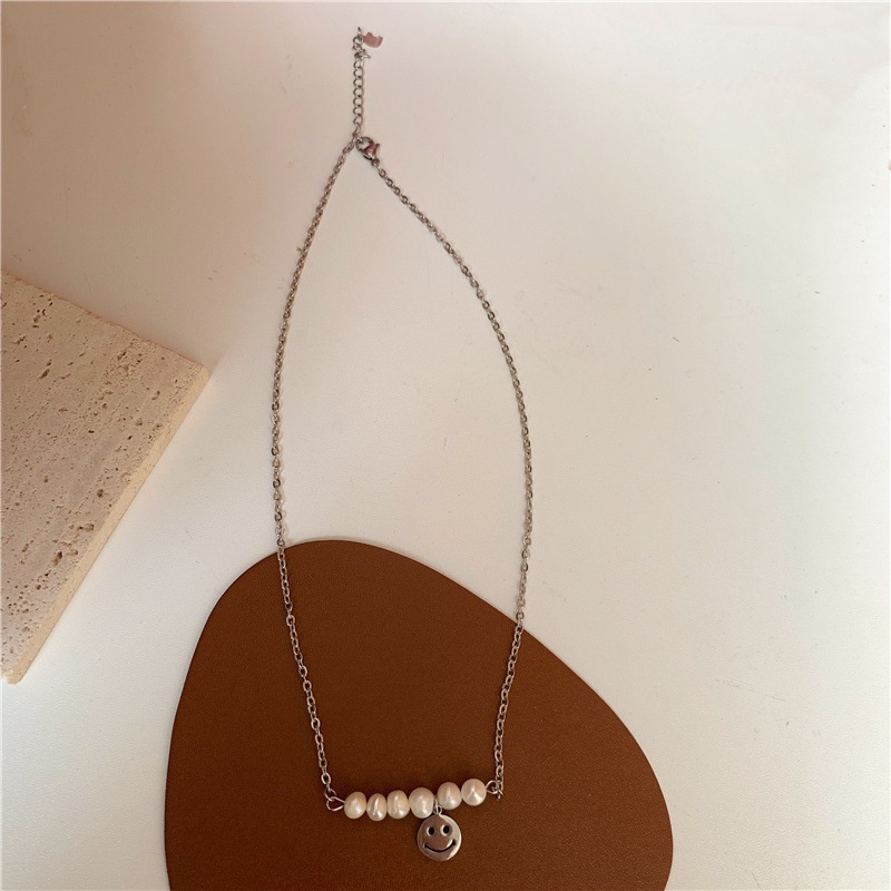 Freshwater Pearl Smiley Face Pendant Necklace Female Exquisite Summer Clavicle Chain Ins Cold Wind Simple Fashion Accessories Jewelry Gift