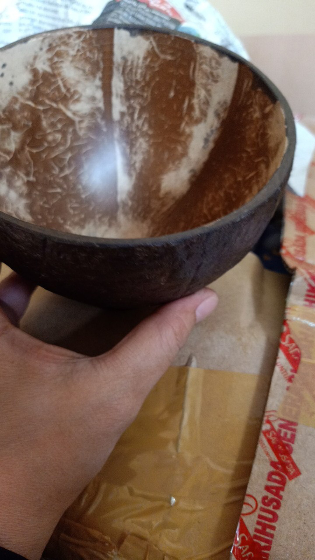 Mangkok Soto Batok Kelapa Kaki Bambu Hitam Diameter 11-12 Cm