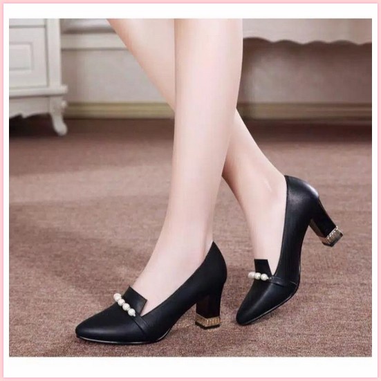 Sandal Heels Kulit Big Size Jumbo Wanita Model Transparan Hak Kaca Chunky Tipe Zvt 158 Warna Hitam U