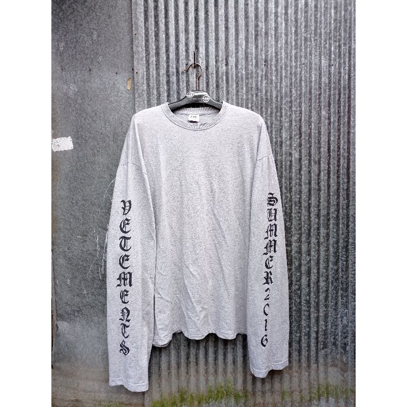Long Sleeve Vetements size L