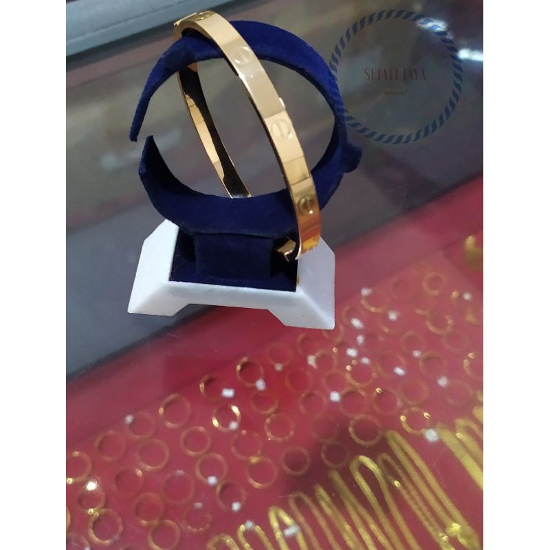Gelang cartier rosegold emas kadar375