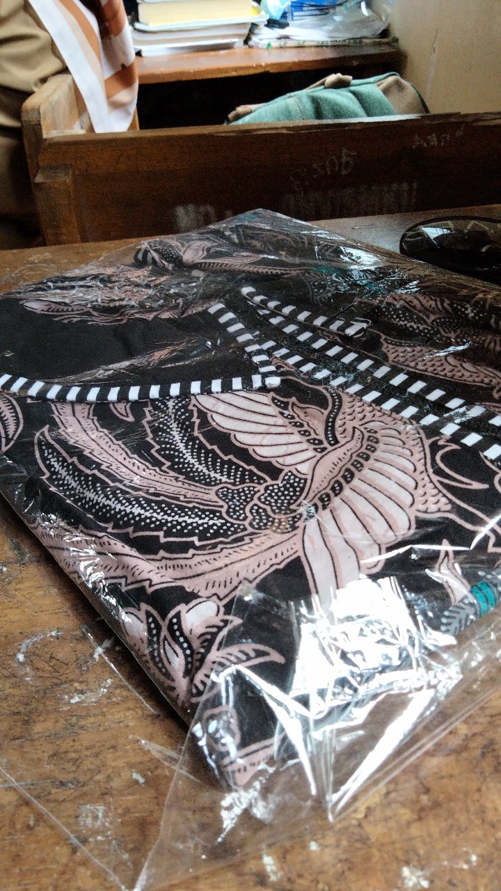 Atasan Batik Wanita Kerja Kantor Ori Shabirah Batiksolo Blouse Blusebatik Batikmodern .