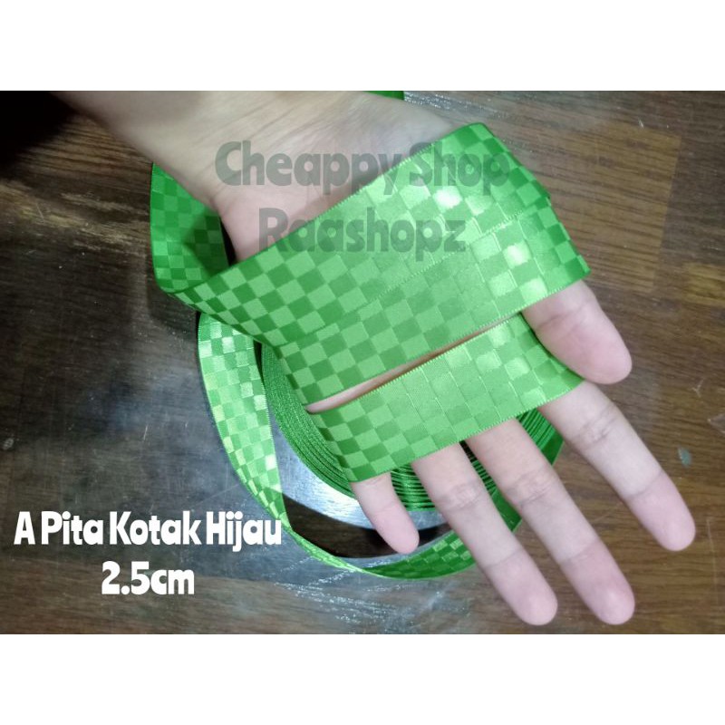 

100% Polyester Pita Satin Motif Kotak Pita Merah Pita Hijau Pita Gold Pita Natal Pita Lebaran Imlek