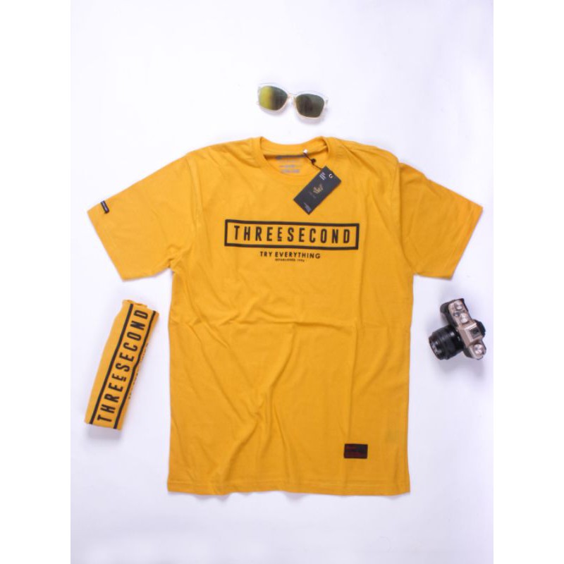 Kaos cowok distro / baju pria / kaos wanita / t shirt pria Threesecond Kuning sablon