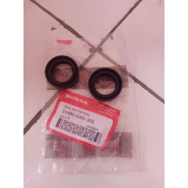 Seal Shock Depan Supra Grand Kharisma Revo Beat Vario GN5-305