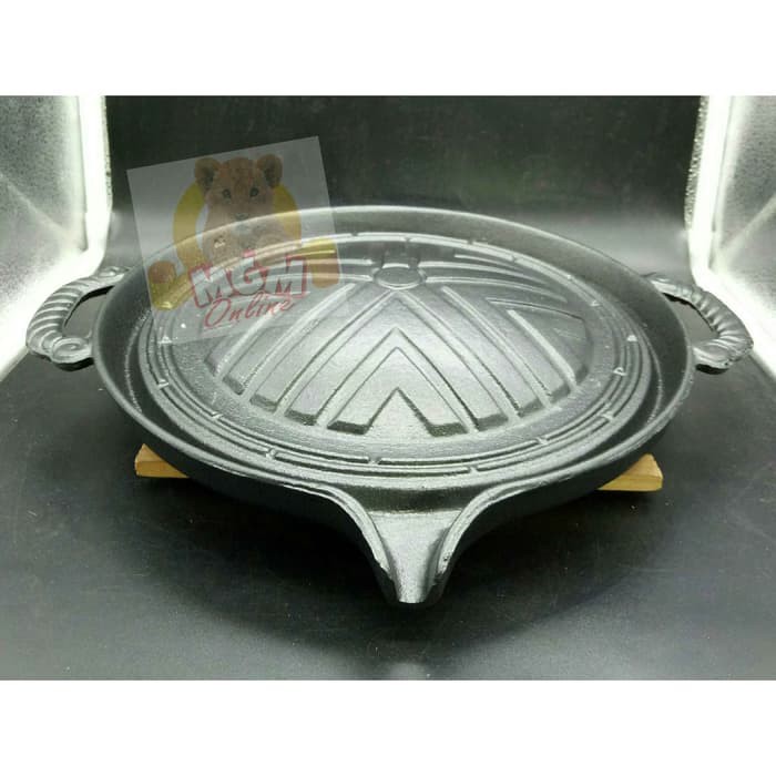 Iron Cast korean bbq 28cm Besi Cor SUPER TEBAL dgn corong minyak 2601