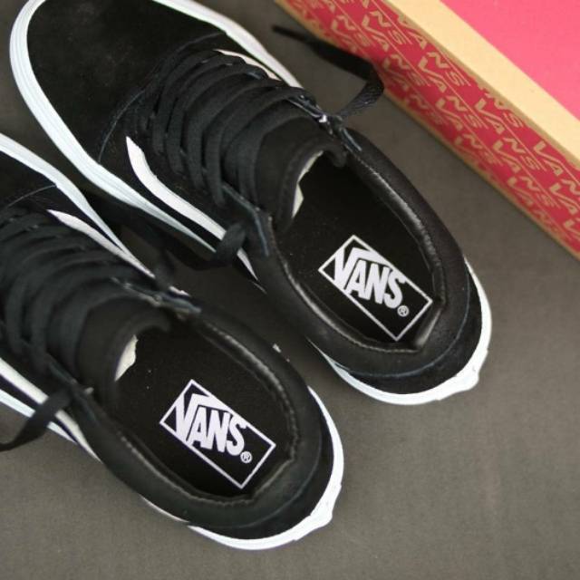 SEPATU VANS AUTHENTIC FULL BLACK HITAM POLOS WHITE PUTIH OLDSKOOL ERA SK8 PREMIUM BNIB ICC IFC DT