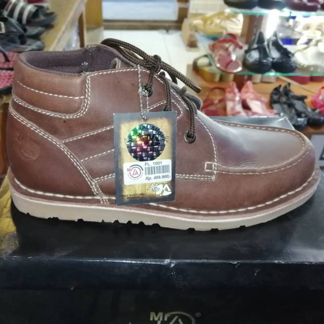 Sepatu BOOTS MR LA 1001