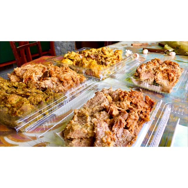 

Ayam Daging Ungkep Kediri