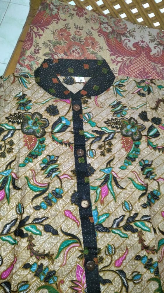 Atasan Kemeja Batik Anak Perempuan Berkerah Kancing Depan Cocok Buat Sekolah Dan Formal Bahan Halus