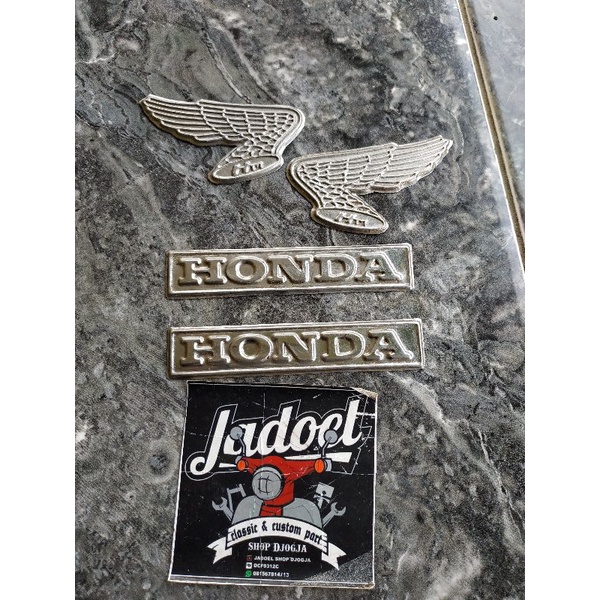 Emblem Logo Emblim Tangki Tanki Motor Honda CB125 Twin Plat Seng