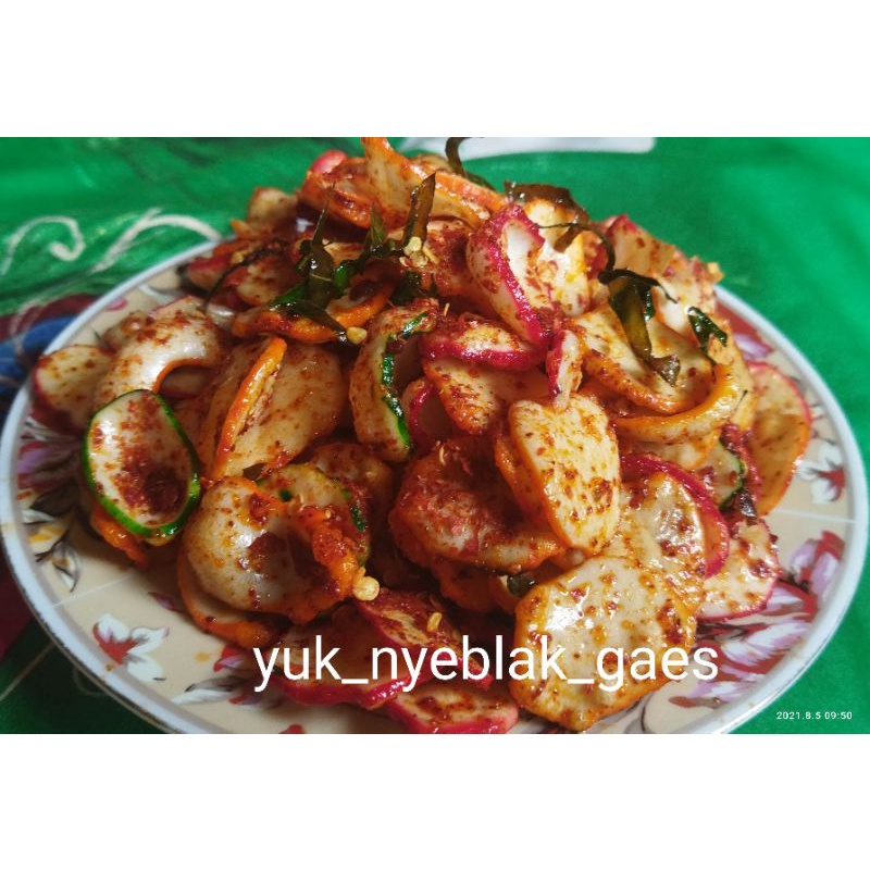 

Seblak kering/kerupuk seblak Daun jeruk isi 500grm
