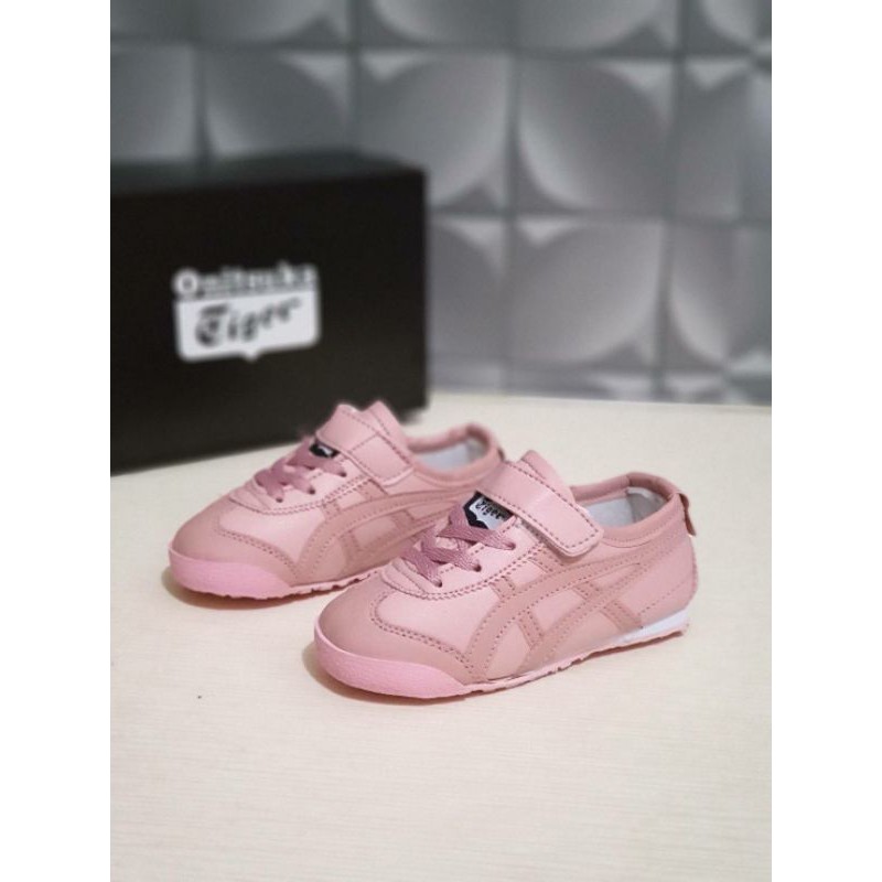 sepatu anak perempuan Perekat Tali Full Pink