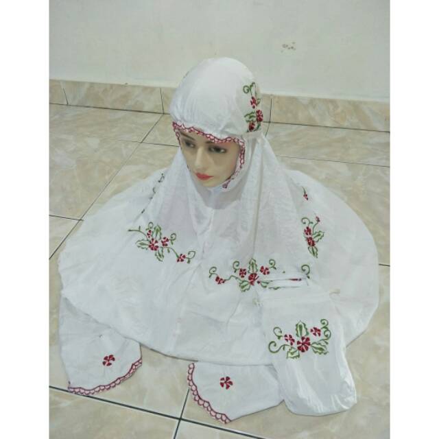 Mukena Parasut Bordir Sederhana Terusan