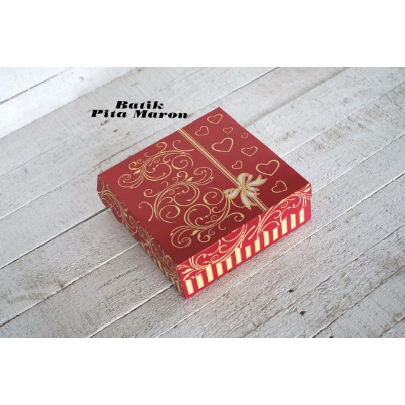 

BATIK PITA 20x20x7