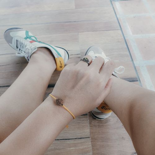 

Semoet Ketjil Gelang Bohemian Surya Rudraksha