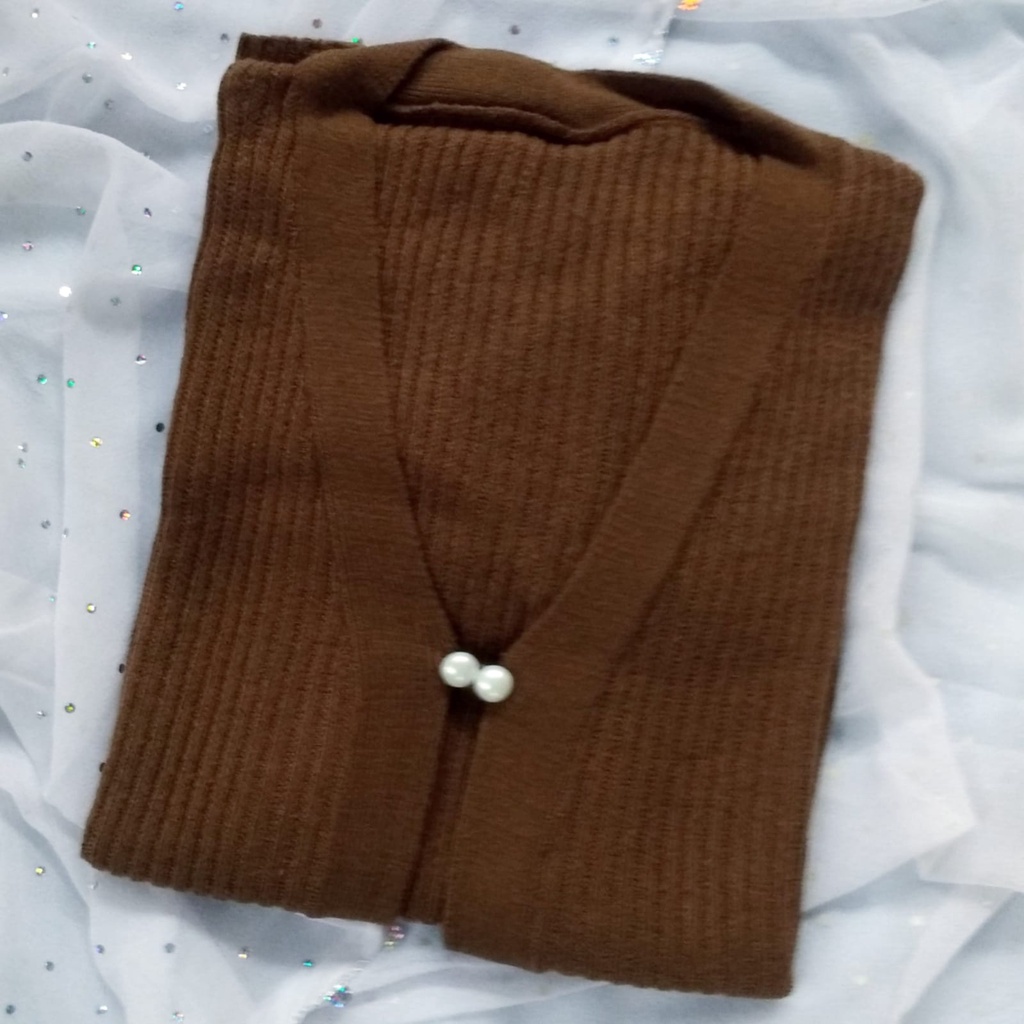 Cardigan rajut kancing mutiara RENAIRA 01-Bronze