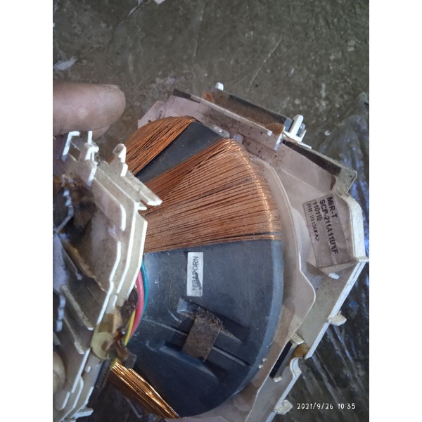 YOKE tv slim 21inc cina non EW