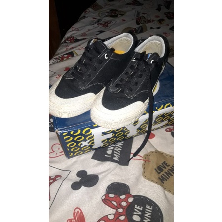 FYC Footwear Mutt Black