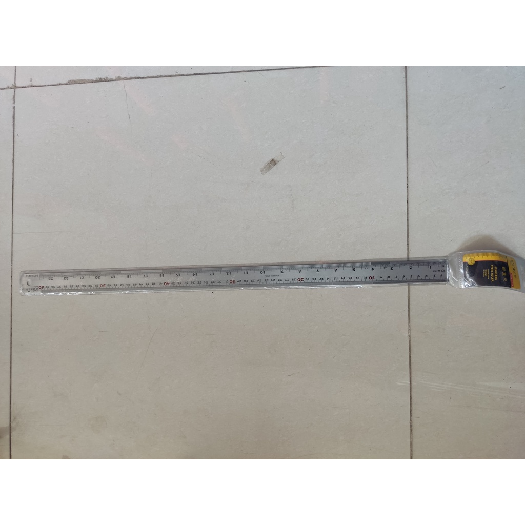 

Penggaris Besi 60 cm Bestir 01416 Termurah / Stainless Steel Ruler