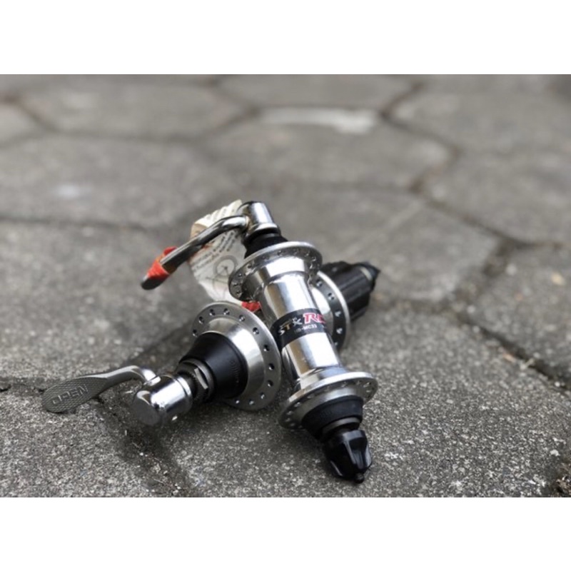 HUB FREEHUB 32 HOLE SILVER VINTAGE SHIMANO PARALLAX STX RC MC33 NOS  HUB FREEHUB  32 HOLE  SILVER