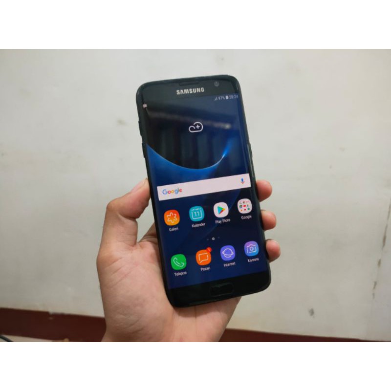 Samsung Galaxy S7 Edge 128GB Resmi Indonesia