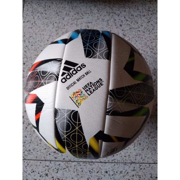 BOLA SEPAK SIZE 5 ADIDAS KUALITAS IMPORT TERBAIK (BONUS POMPA,PENTIL&amp;JARING)