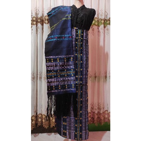 Pucca bunga pucca bintik sarung tangan tarutung setelan rok selendang songket tarutung