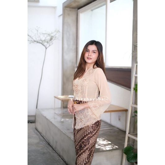 set kebaya jadi Bordir Premium lengan lonceng panjang