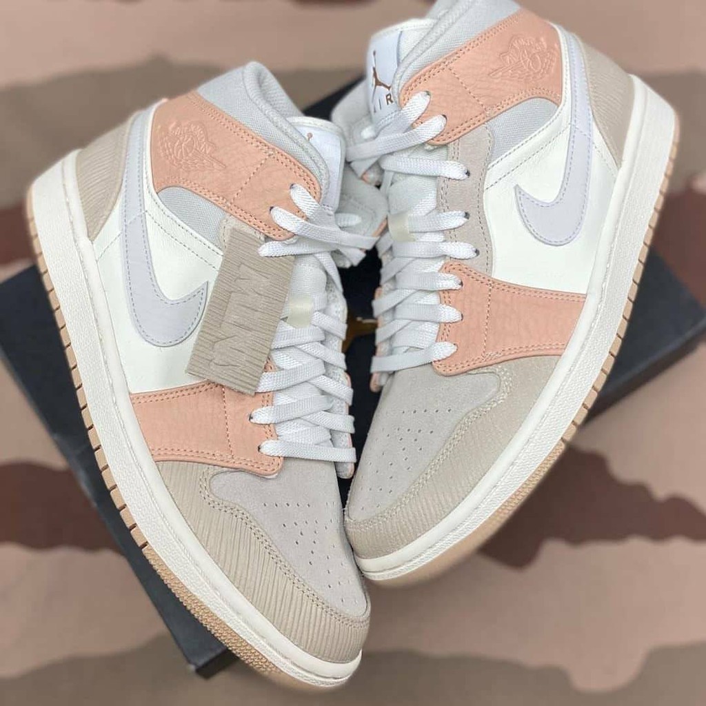 NIKE AIR JORDAN 1 MID MILAN PREMIUM