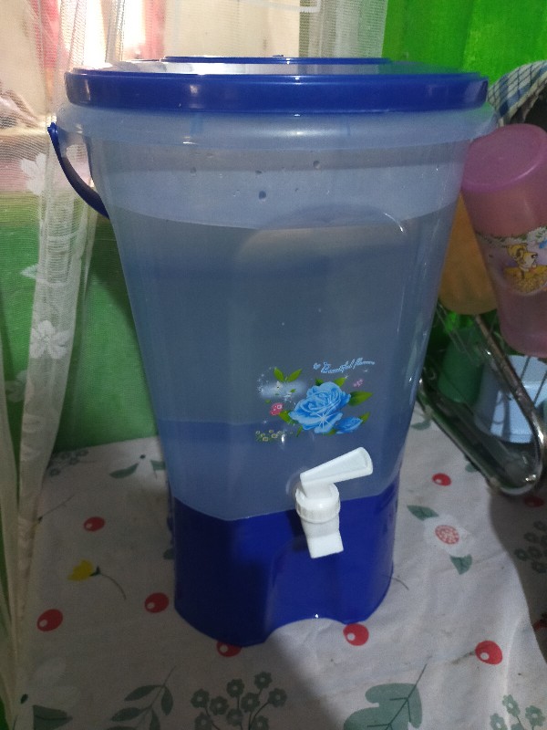 Tempat Air 8 Liter Mpw