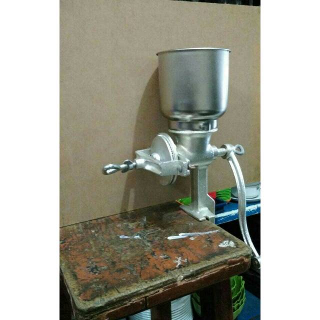 GILINGAN,KACANG,LADA DAN KOPI MANUAL