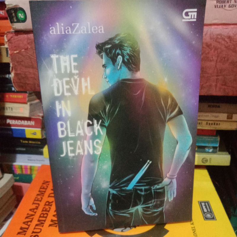 Novel THE DEVIL IN BLACK JEANS