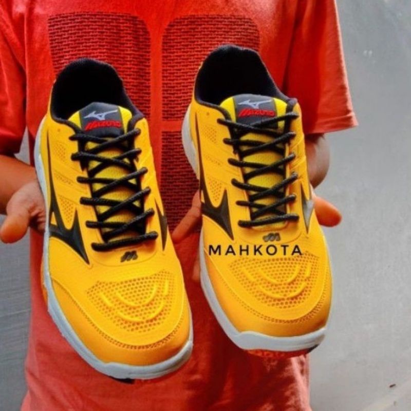 Sepatu Pria Badminton Mizuno terbaru volly bulutangkis full karet
