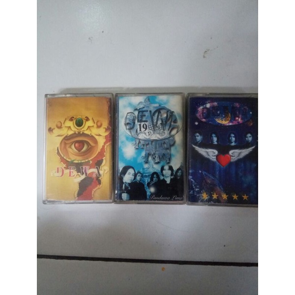 Kaset pita Dewa 19 paket