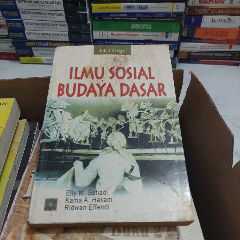 Jual Ilmu Sosial Budaya Dasar Edisi Ketiga Elly M Setiadi | Shopee ...