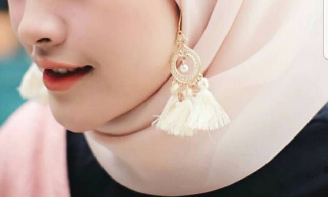 A145 Anting hijab juntai rumbai bohemia gold