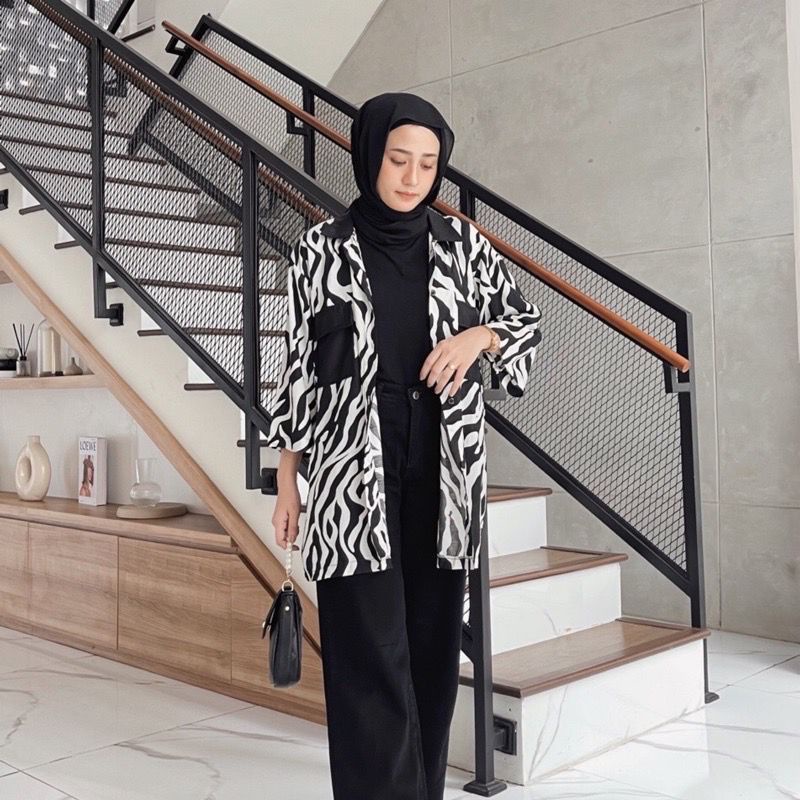 BEFAST - ZEC OOTD Wanita Kemeja YASMIN / Bon Shirt Oversize Kemeja Wanita / Kemeja Hem Lengan Panjang / Kemeja Motif / OOTD Ala Koream Style / Trendy / Terlaris