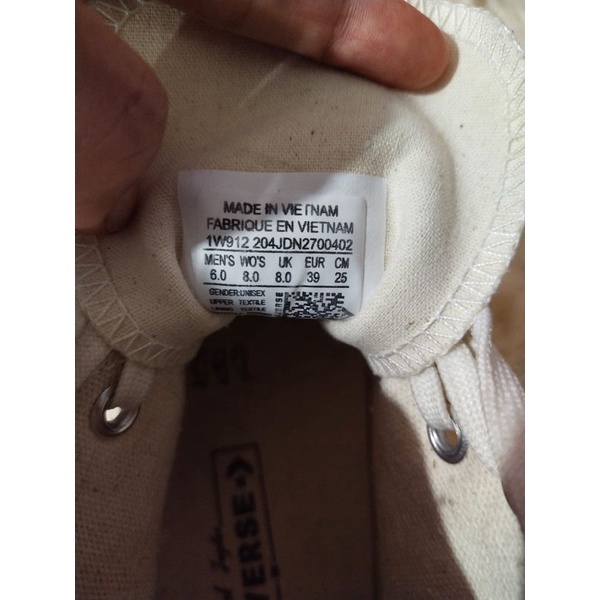 Premium Preloved Sepatu Canvas Semi Booth Wanita