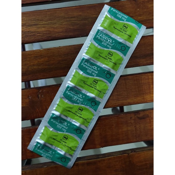 Fasidol 100 Kaplet Paracetamol 500 Mg / Pereda Nyeri / Demam / Sakit Kepala / 1 Box Isi 10 Strip