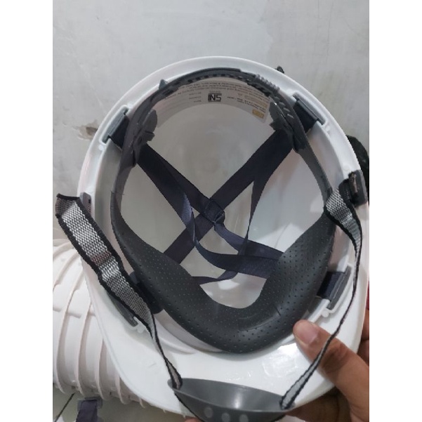 Helm safety proyek kerja. PUTIH NSA SNI.