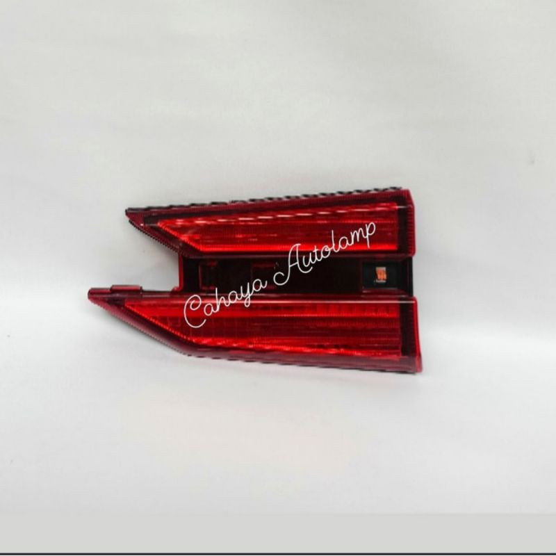 Reflector Assy Avanza New 2019 / Lampu bagasi