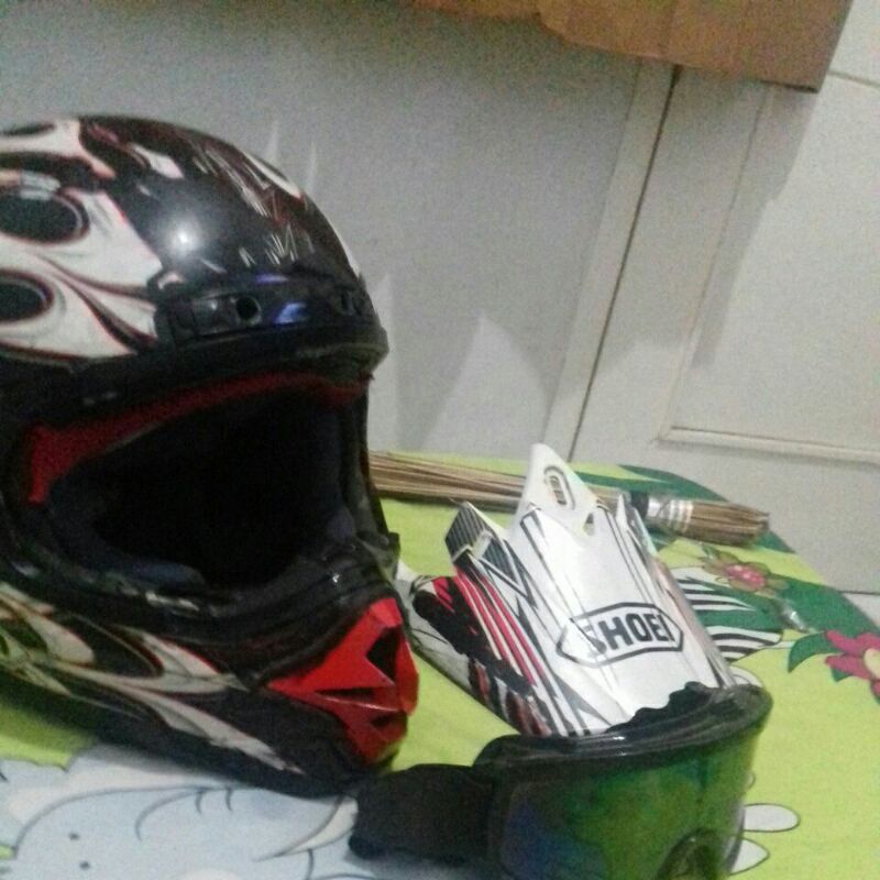 Helm store shoei cross