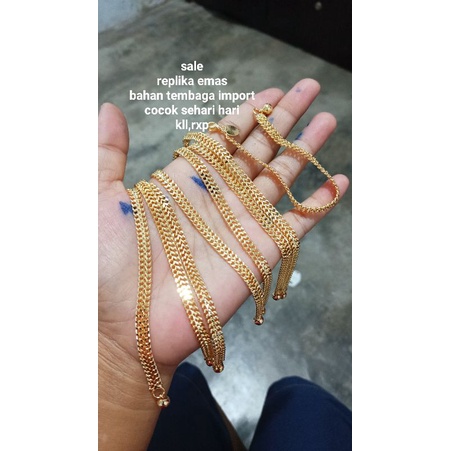 Gelang replika emas 24 k dan 22 k dan mewah, cocok dipake sehari hari