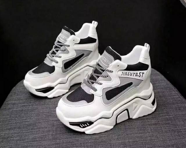 Sneaker wanita masa kini ub 34-4
