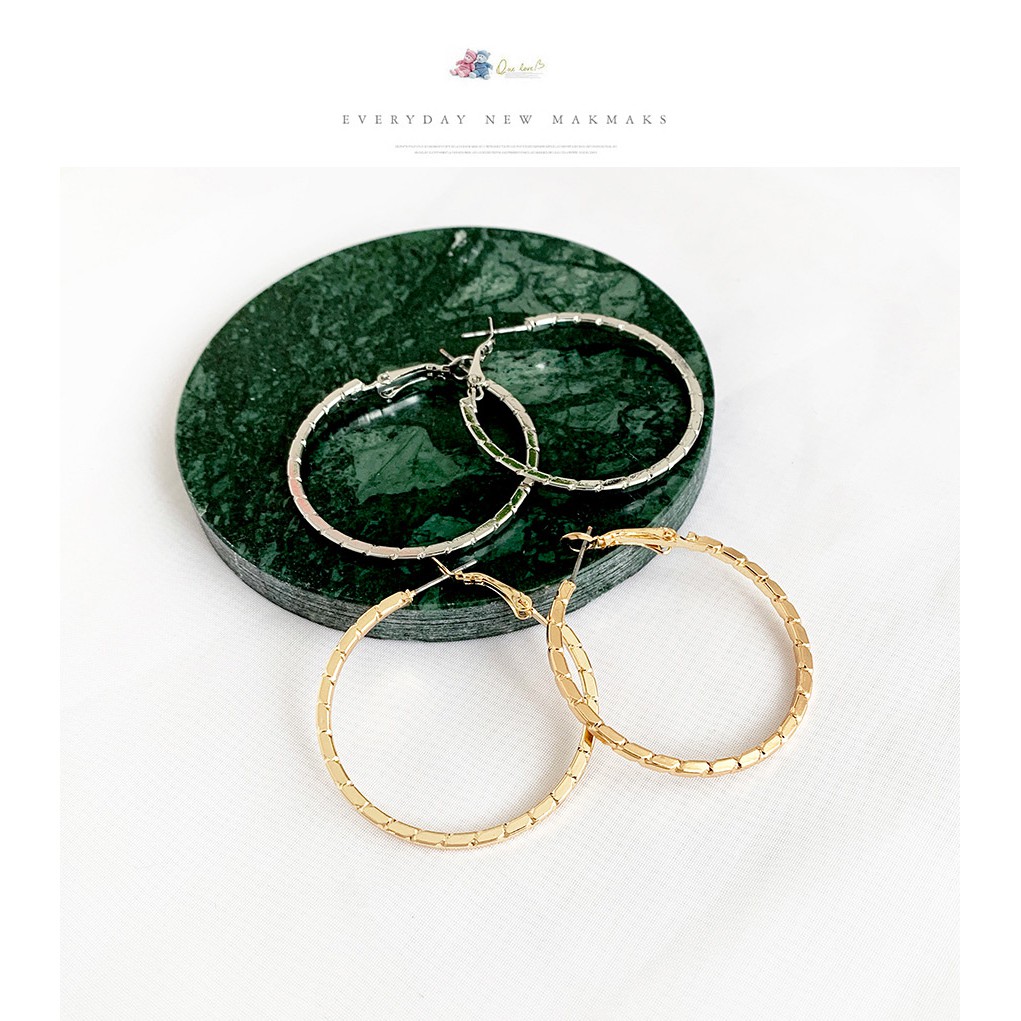 LRC Anting tusuk Fashion Alloy Circle Studs