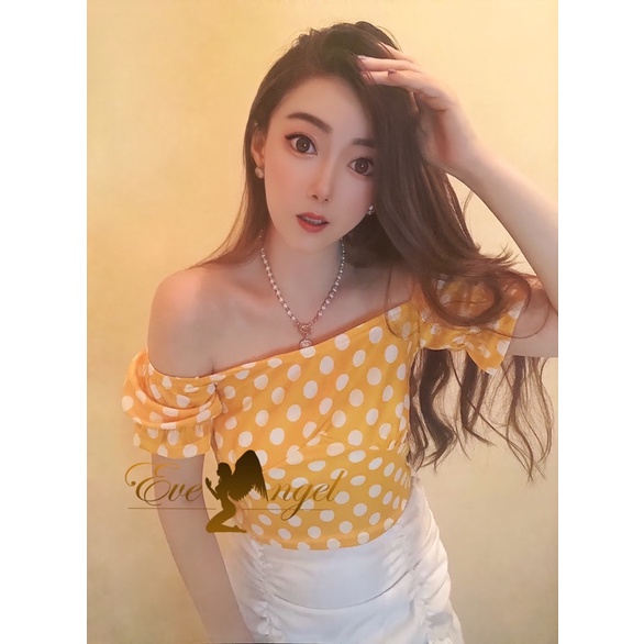 MINNIE POLKADOT Sabrina Crop Top | blouse sabrina polkadot crop top sabrina polkadot yellow white