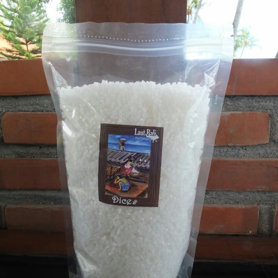 

Garam Laut Bali Dice 1kg