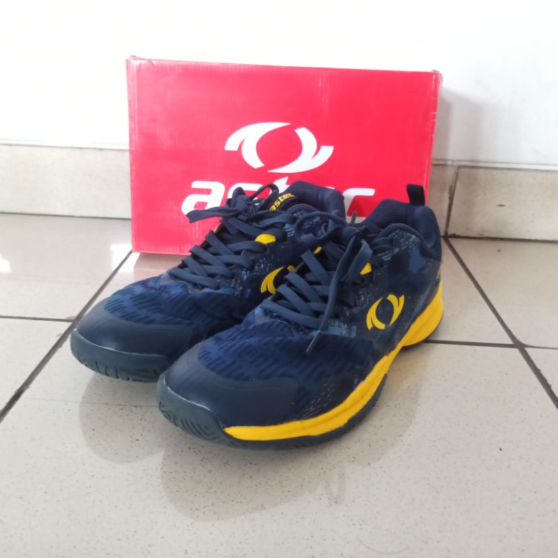 Sepatu Badminton Astec Disrupt Badminton Navy Bright Yellow Size 45 Astec Badminton Shoes Original